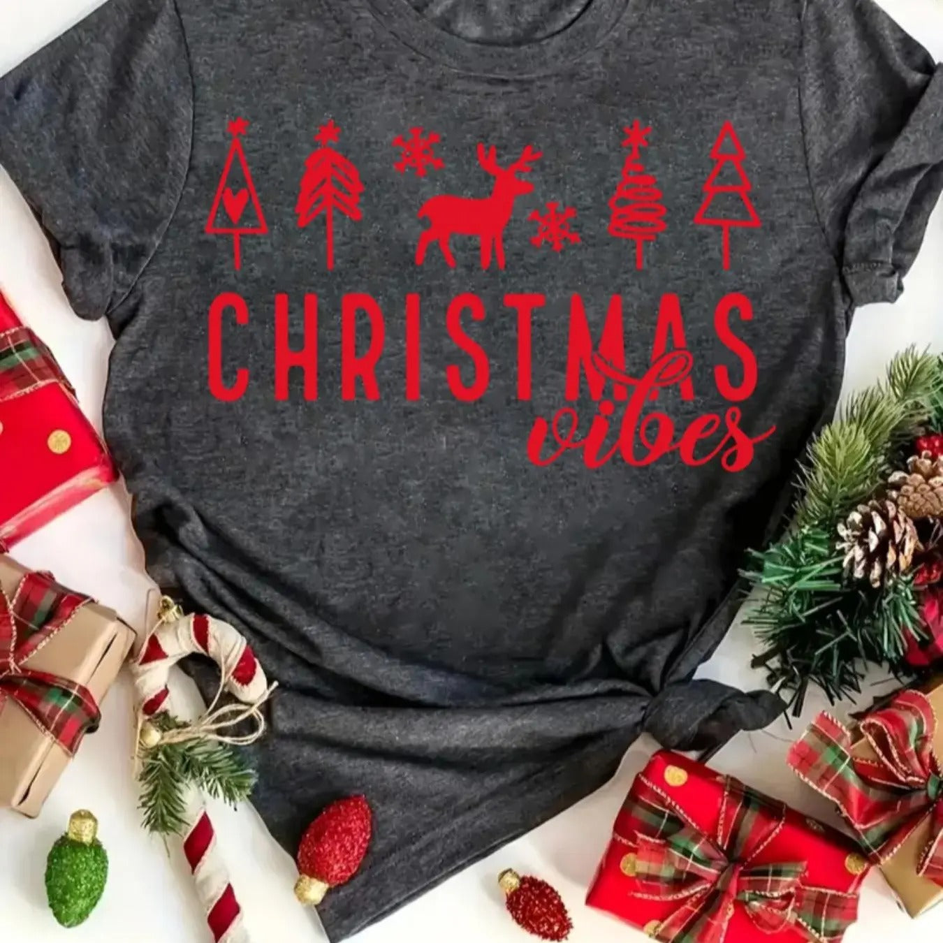 Women's Christmas Print Round Neck Tee, Casual Short Sleeve T-shirt for Daily Holiday Vacation Outdoor Wear, Ladies...