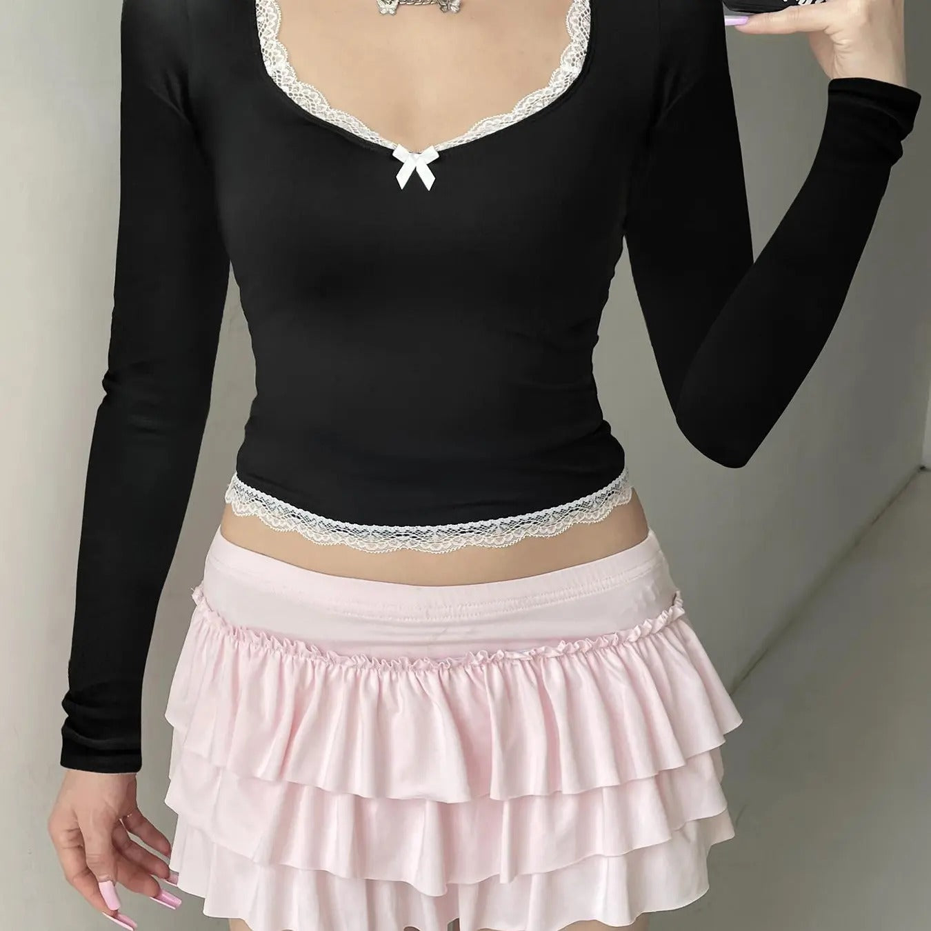 Women's Contrast Lace Bow Front Tee, Casual Long Sleeve Scoop Neck T-shirt for Fall & Winter, Women's Clothing for Daily...
