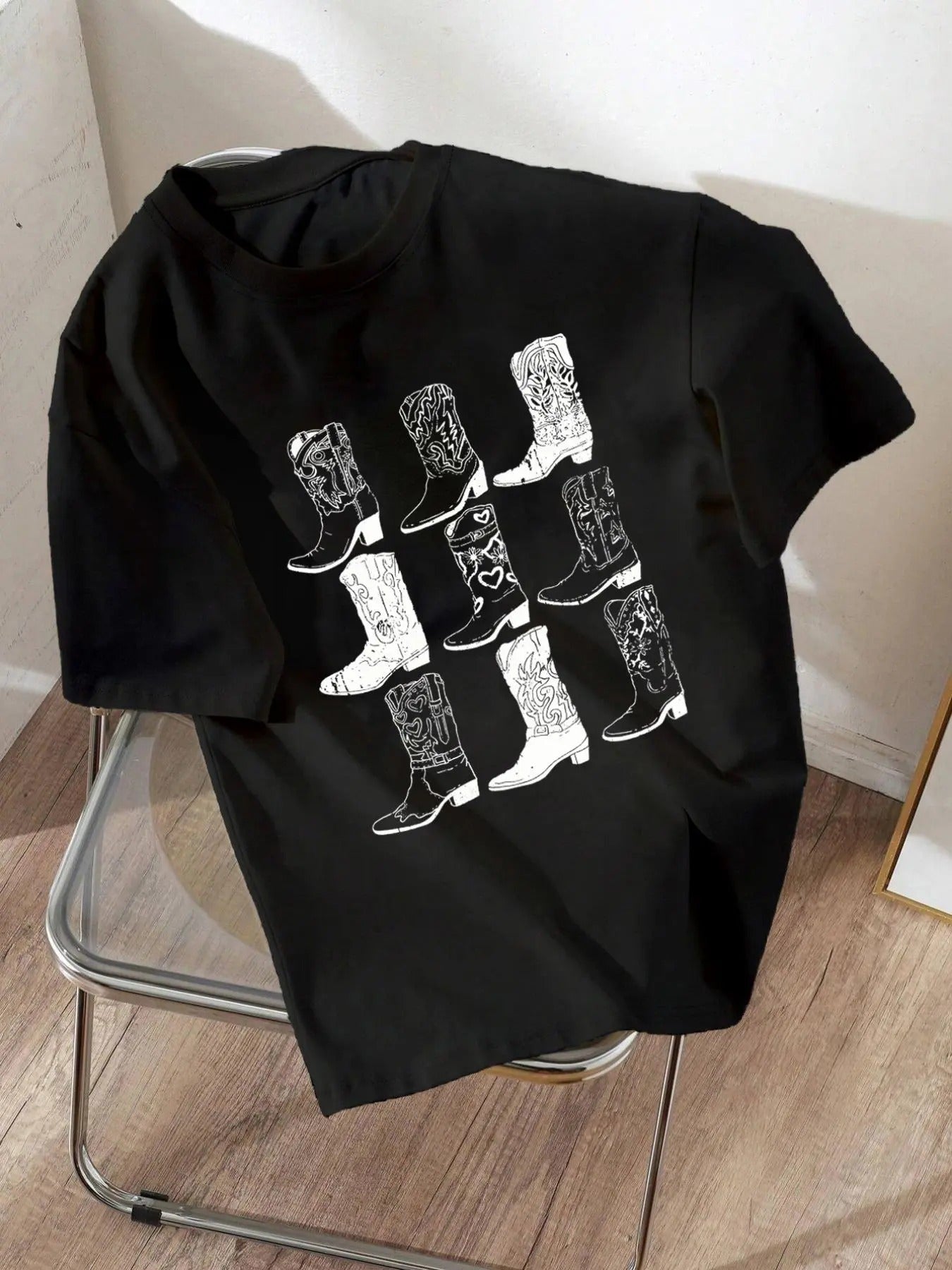 Women's Cowboy Boots Print Round Neck Tee, Casual Short Sleeve T-shirt for Summer, Women's Top for Daily Wear Hoodie,...