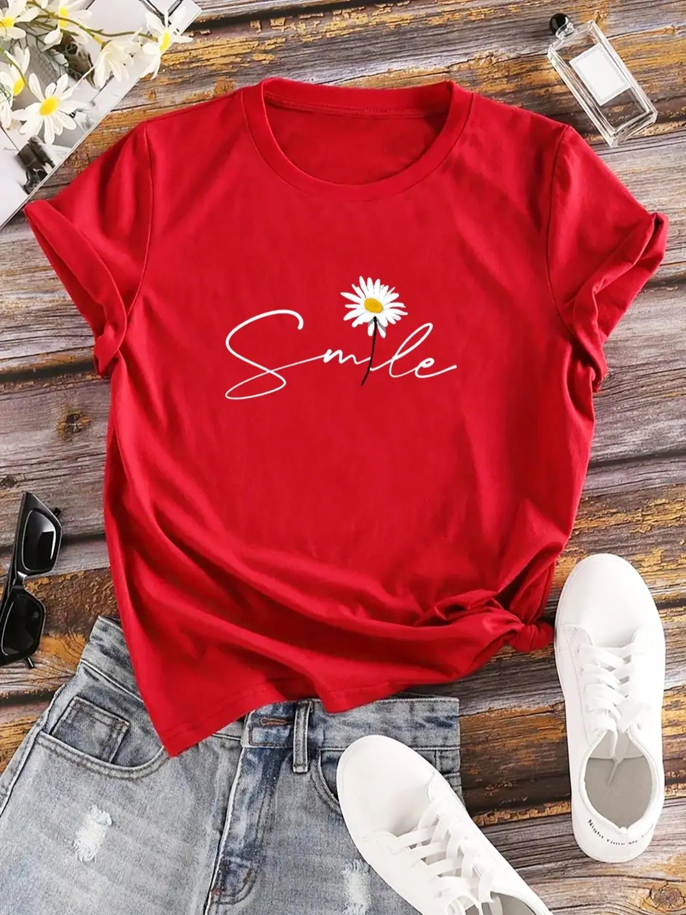 Women's Daisy & Letter Print Round Neck Tee, Trendy Casual Crew Neck T-shirt for Daily Wear, Ladies All Seasons Wear...