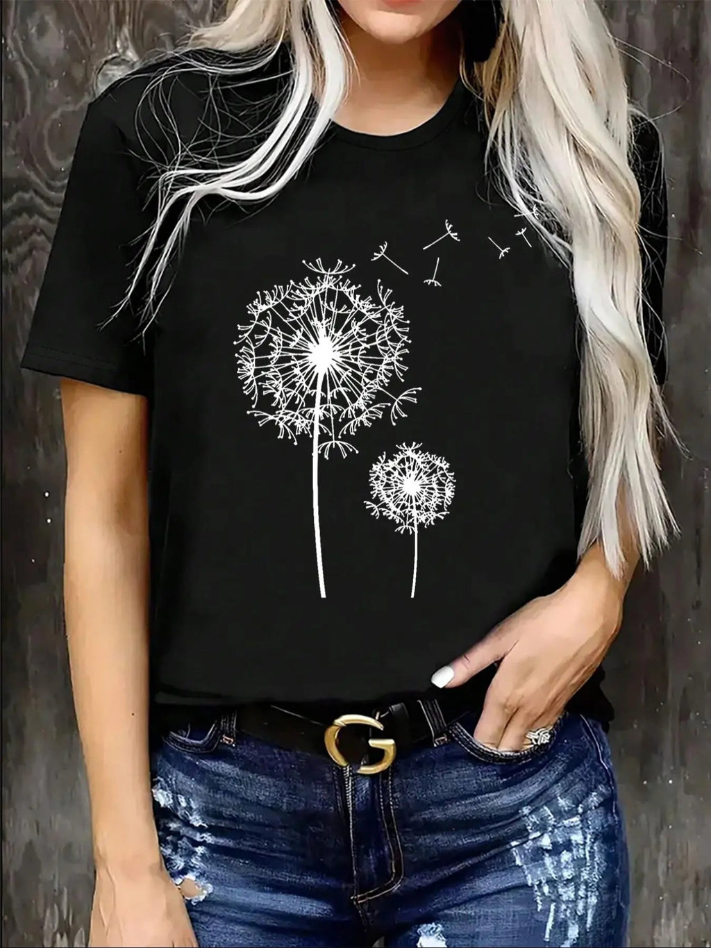 Women's Dandelion Print Round Neck Tee, Casual Short Sleeve Crew Neck T-Shirt for Summer, Fashion Women's Top for Daily...