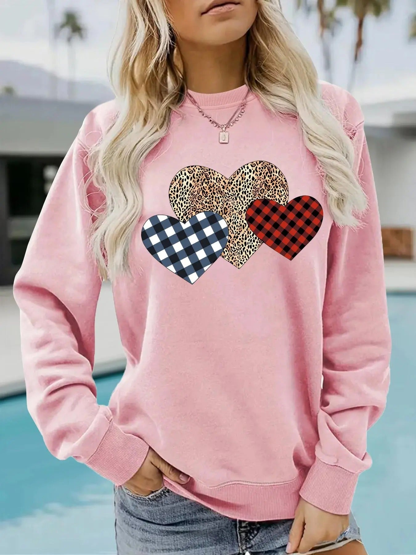 Women's Heart Print Round Neck Pullover, Fashion Casual Leopard Print Crew Neck Sweatshirt for Daily Holiday Outdoor...