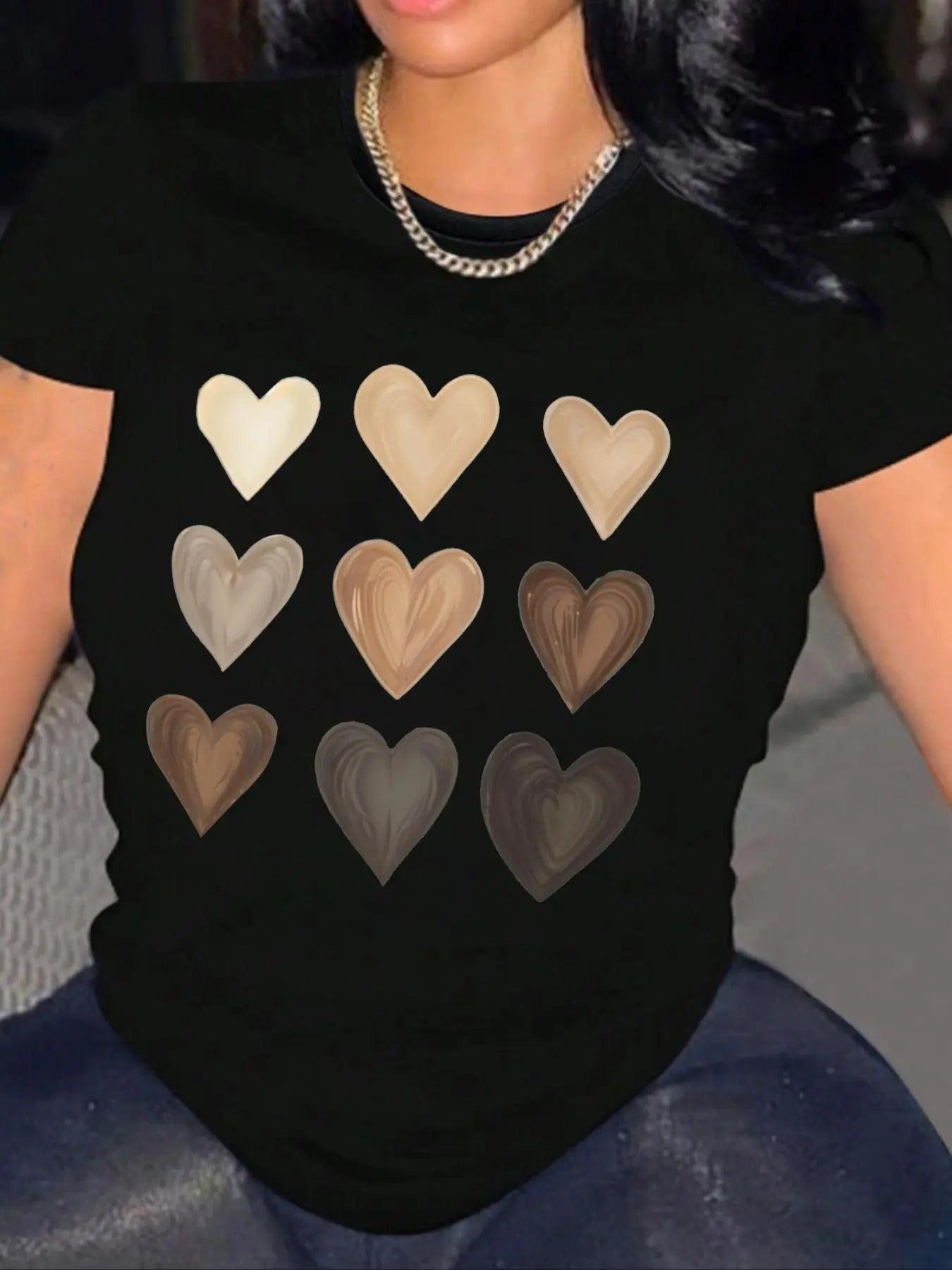 Women's Heart Print Round Neck Tee, Casual Short Sleeve Crew Neck T-shirt for Daily Wear, Ladies Clothes for All Seasons...