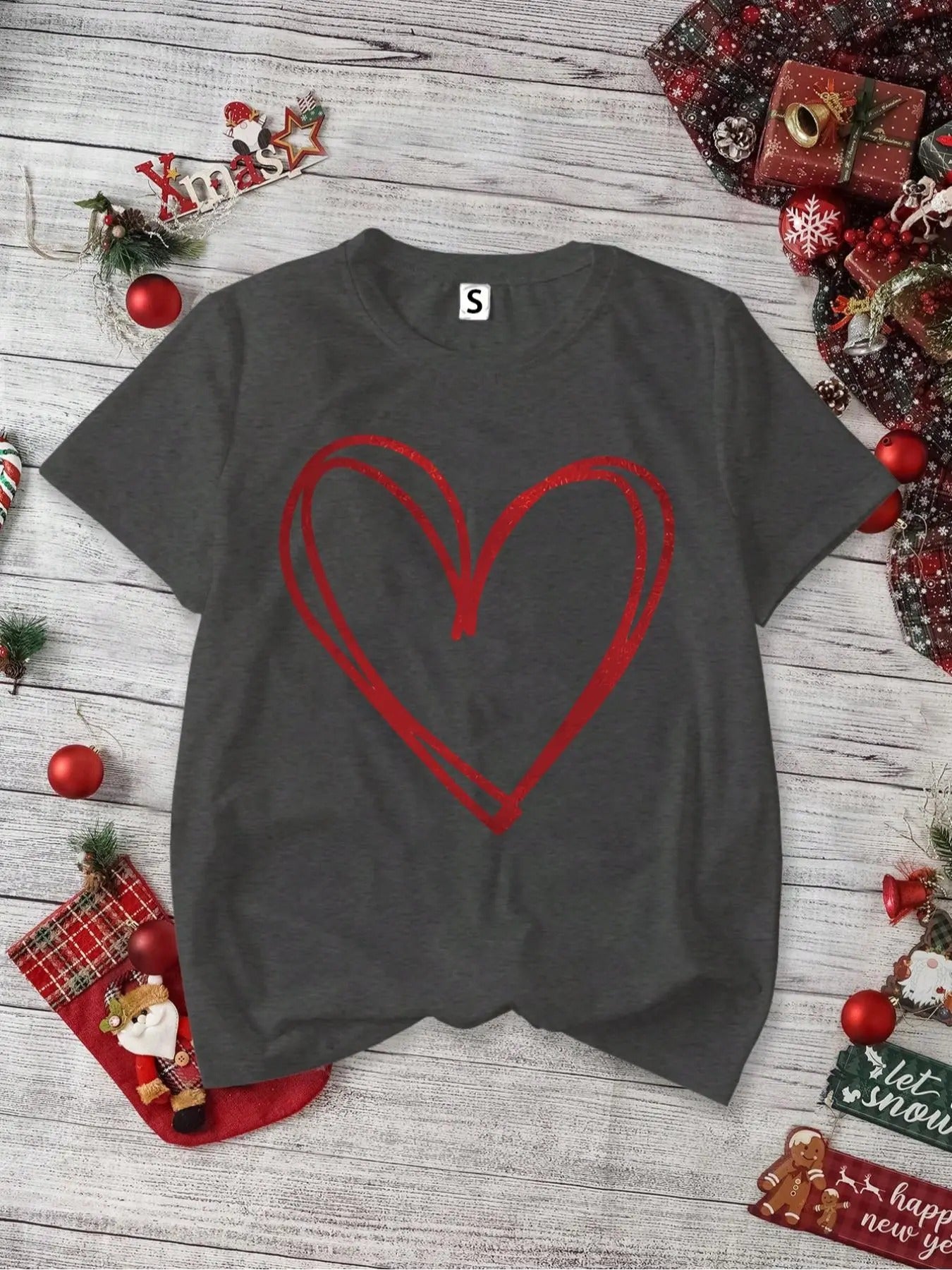 Women's Heart Print Round Neck Tee, Casual Short Sleeve Crew Neck T-shirt for Daily Wear, Ladies Clothes for All Seasons...