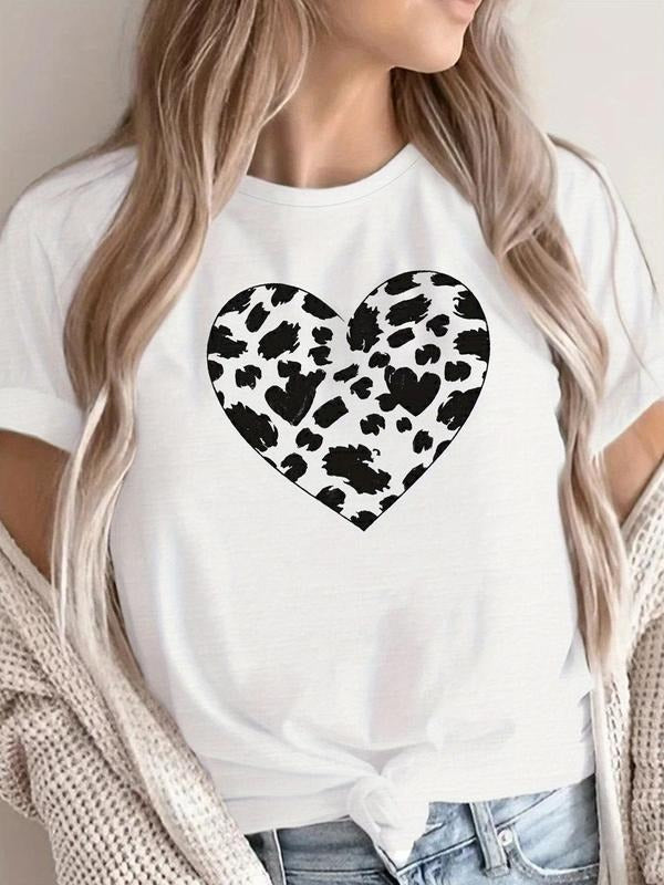 Women's Heart Print Round Neck Tee, Fashion Casual Crew Neck Short Sleeve T-shirt for Daily Holiday Vacation Outdoor...