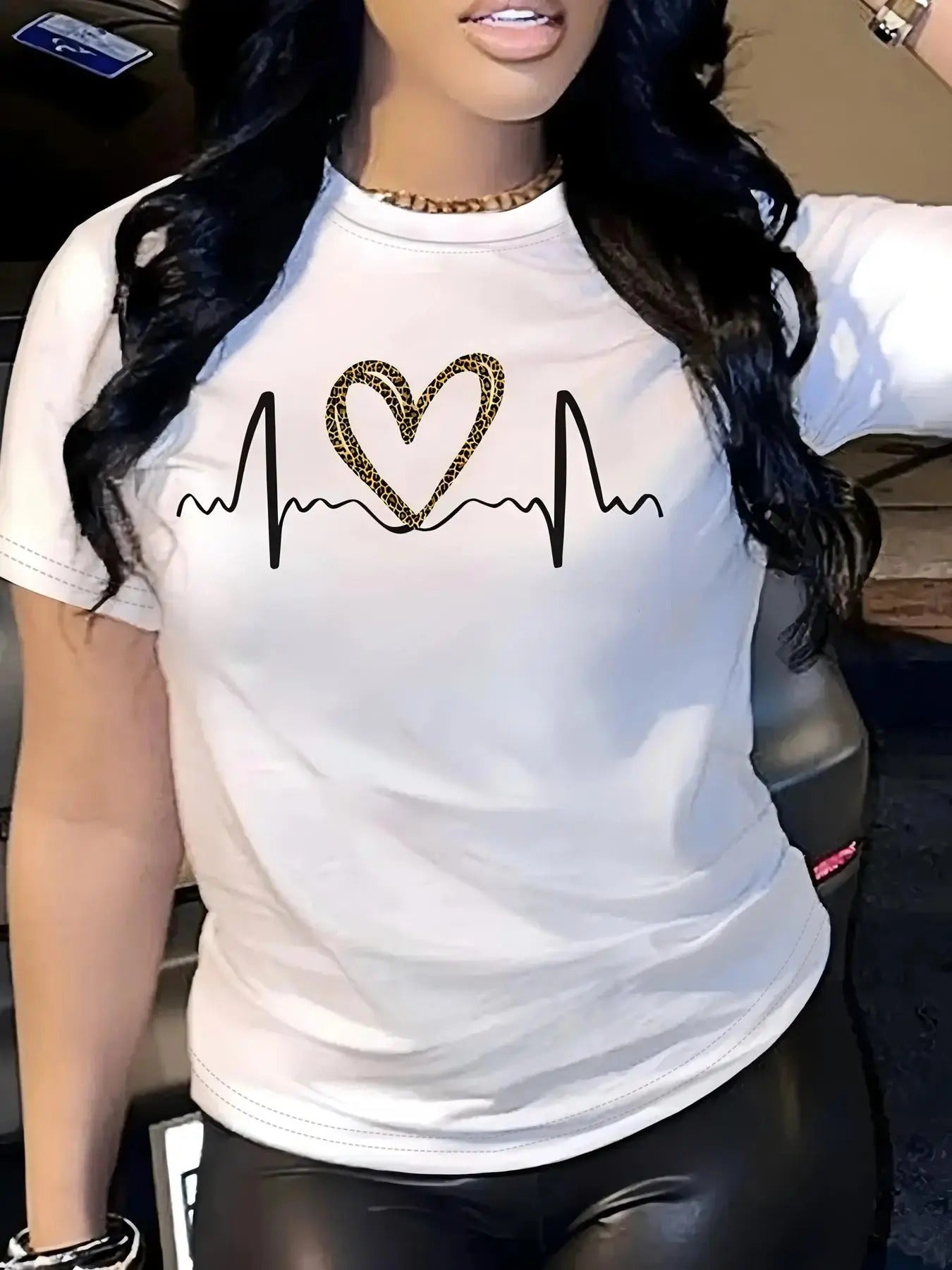 Women's Heartbeat Print Round Neck Tee, Casual Short Sleeve T-shirt for Spring & Fall, Women's Top for Daily Wear Hoodie,...