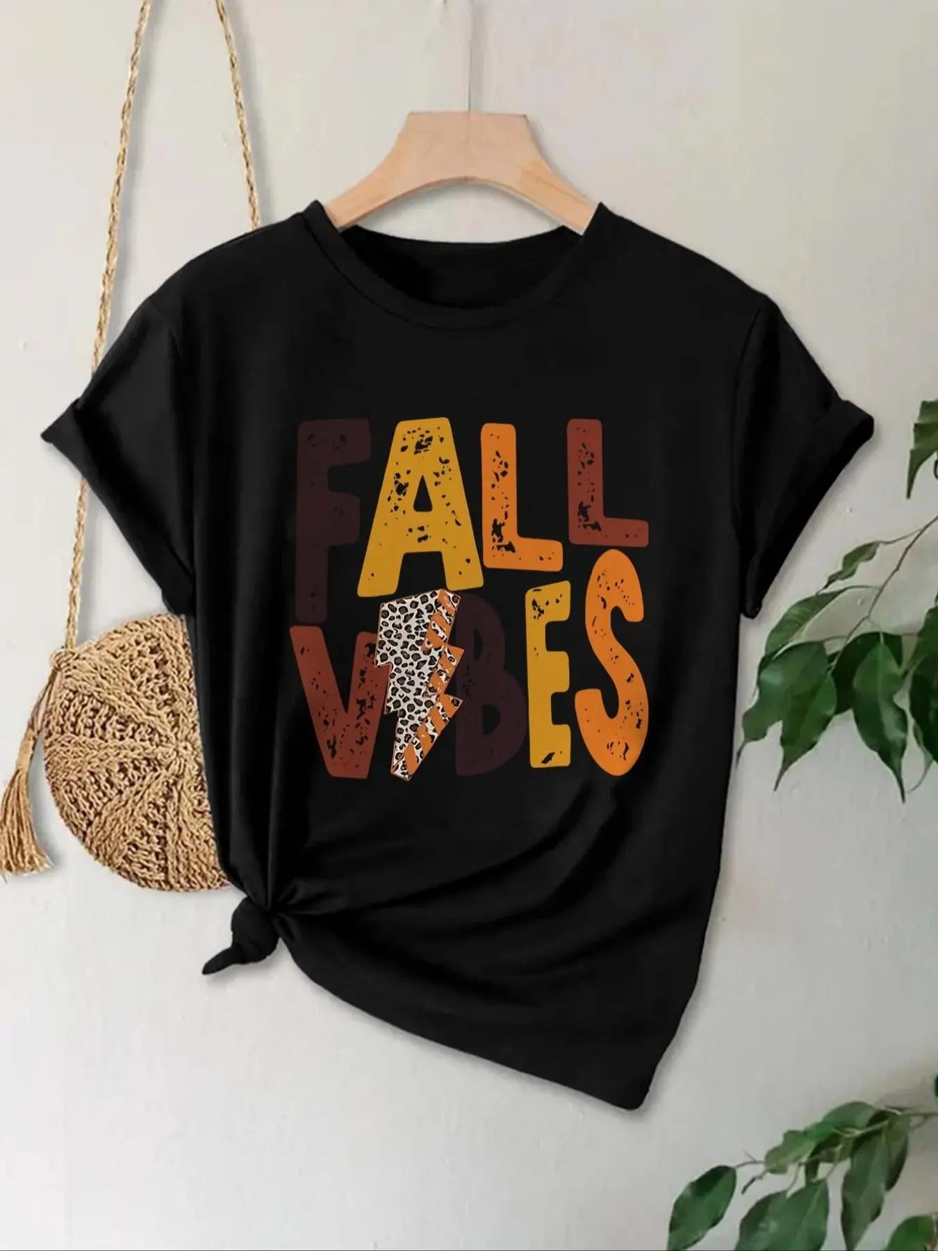 Women's Leopard Lightning & Letter Print Tee, Casual Short Sleeve Round Neck T-shirt, Ladies All Seasons Outfit for Daily...