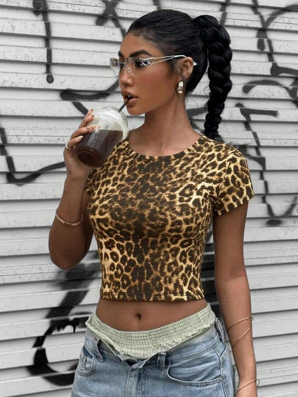 Women's Leopard Print Round Neck Crop Tee, Vintage Trendy Casual Short Sleeve T-shirt for Daily Wear, Ladies Summer...