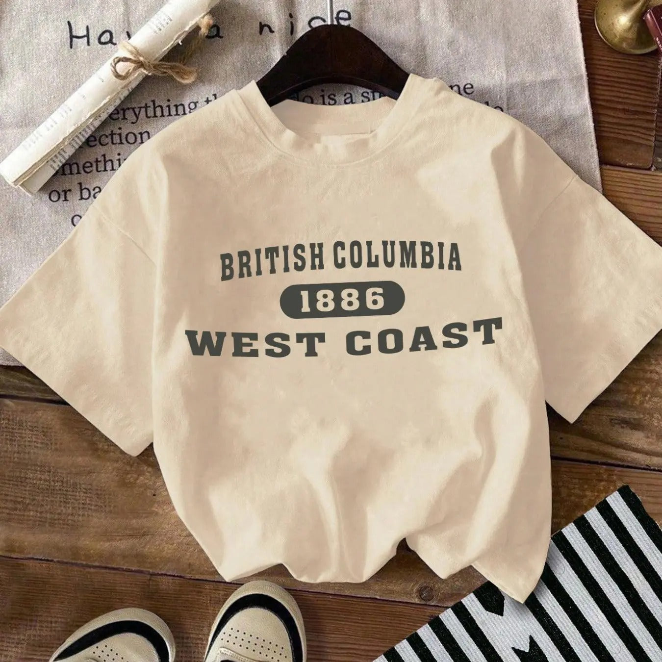 Women's Letter & Number Print Drop Shoulder Tee, Casual Short Sleeve Round Neck T-Shirt for Summer, Women's Top for Daily...