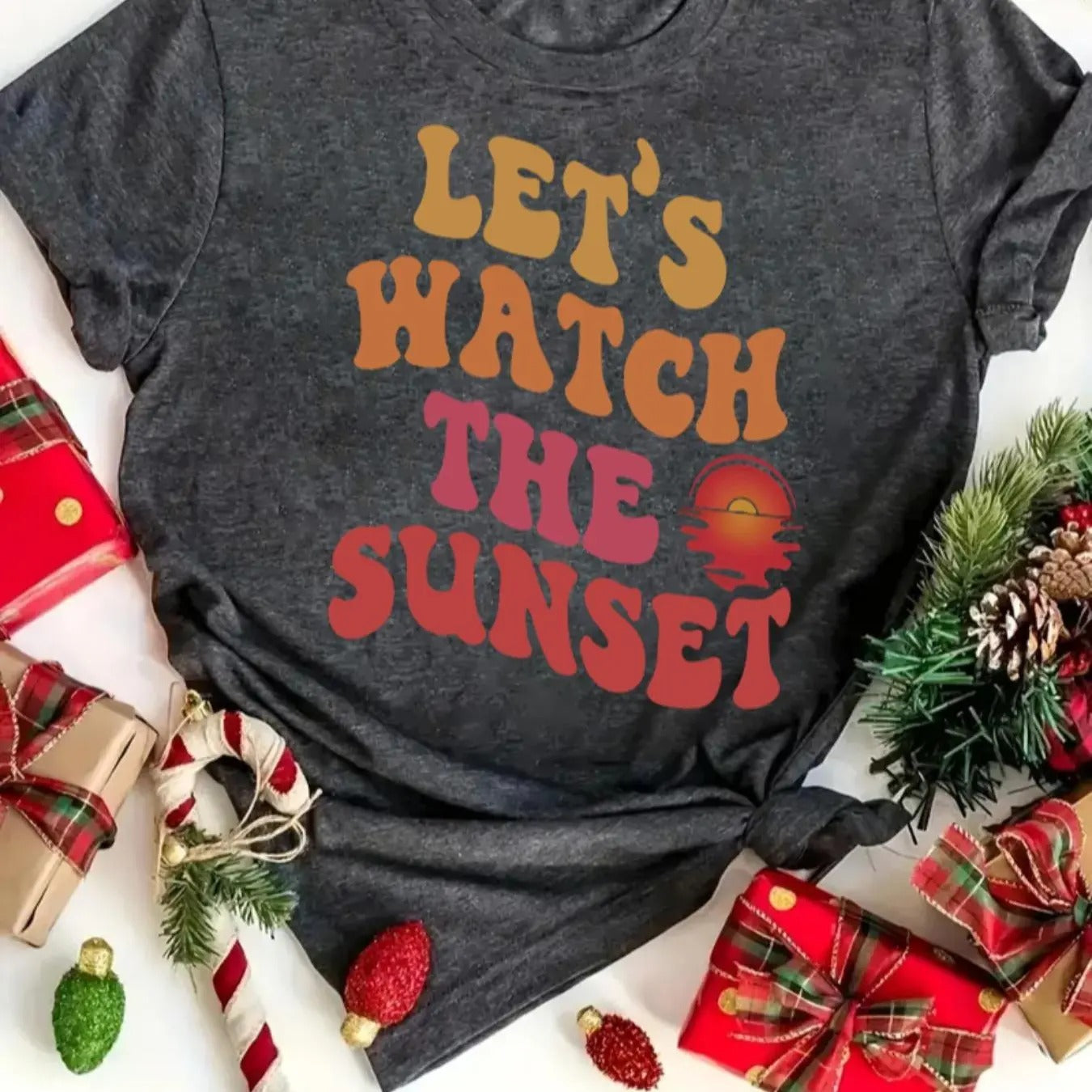 Women's Letter & Sunset Print Tee, Casual Short Sleeve Round Neck T-shirt for Summer, Women's Top for Daily Wear Hoodie,...