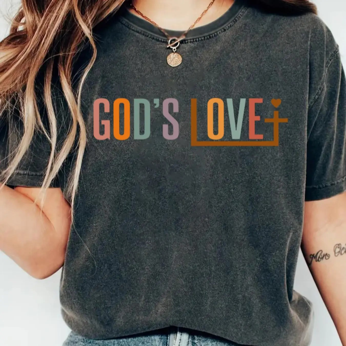 Women's Letter Print Round Neck Tee, Casual Short Sleeve Crew Neck T-shirt for Daily Wear, Ladies Clothes for All Seasons...