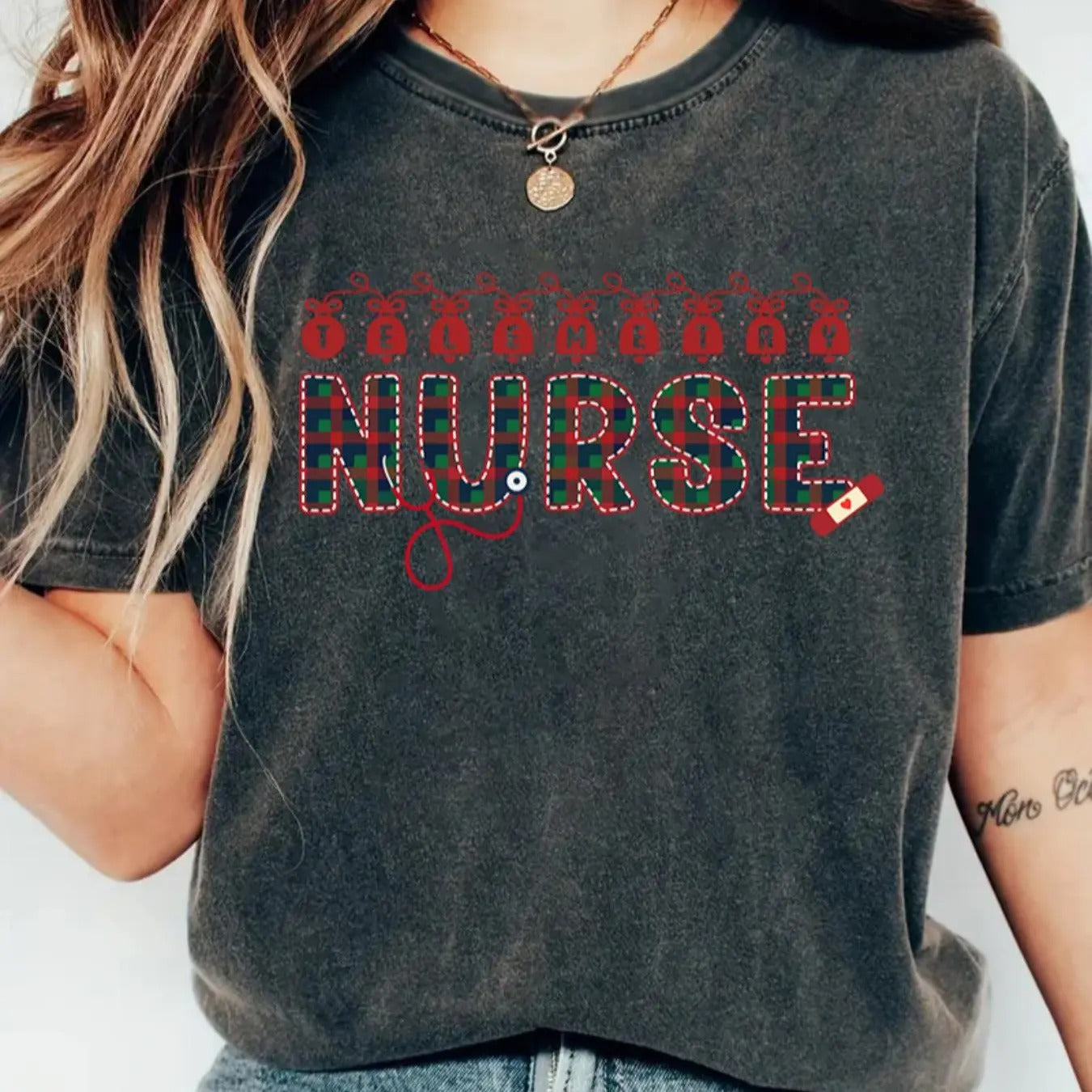 Women's Letter Print Round Neck Tee, Casual Short Sleeve Crew Neck T-shirt for Daily Wear, Ladies Clothes for All Seasons...