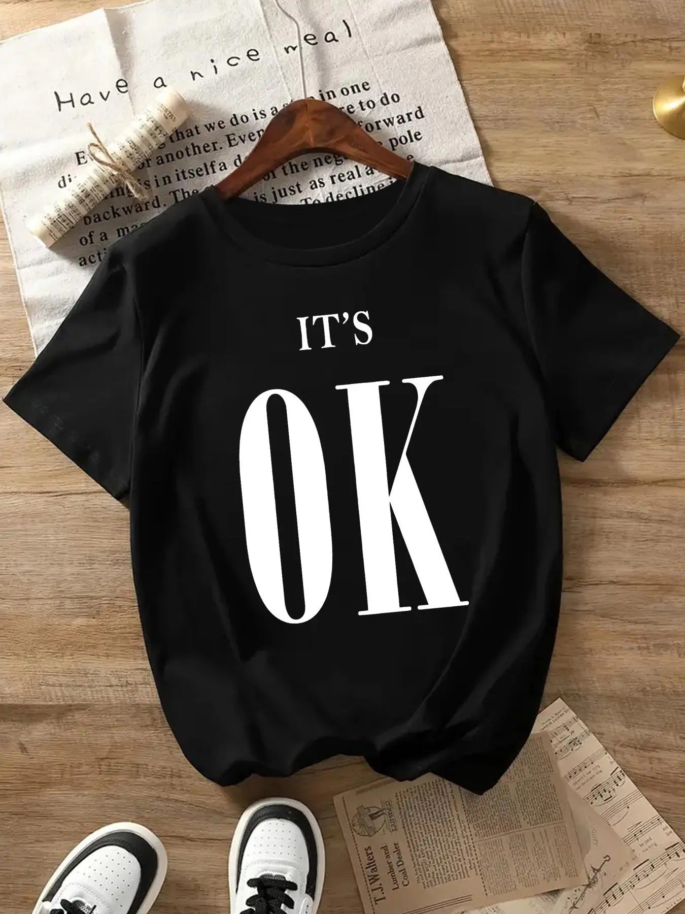 Women's Letter Print Round Neck Tee, Casual Short Sleeve Crew Neck T-shirt for Daily Wear, Ladies Clothes for All...