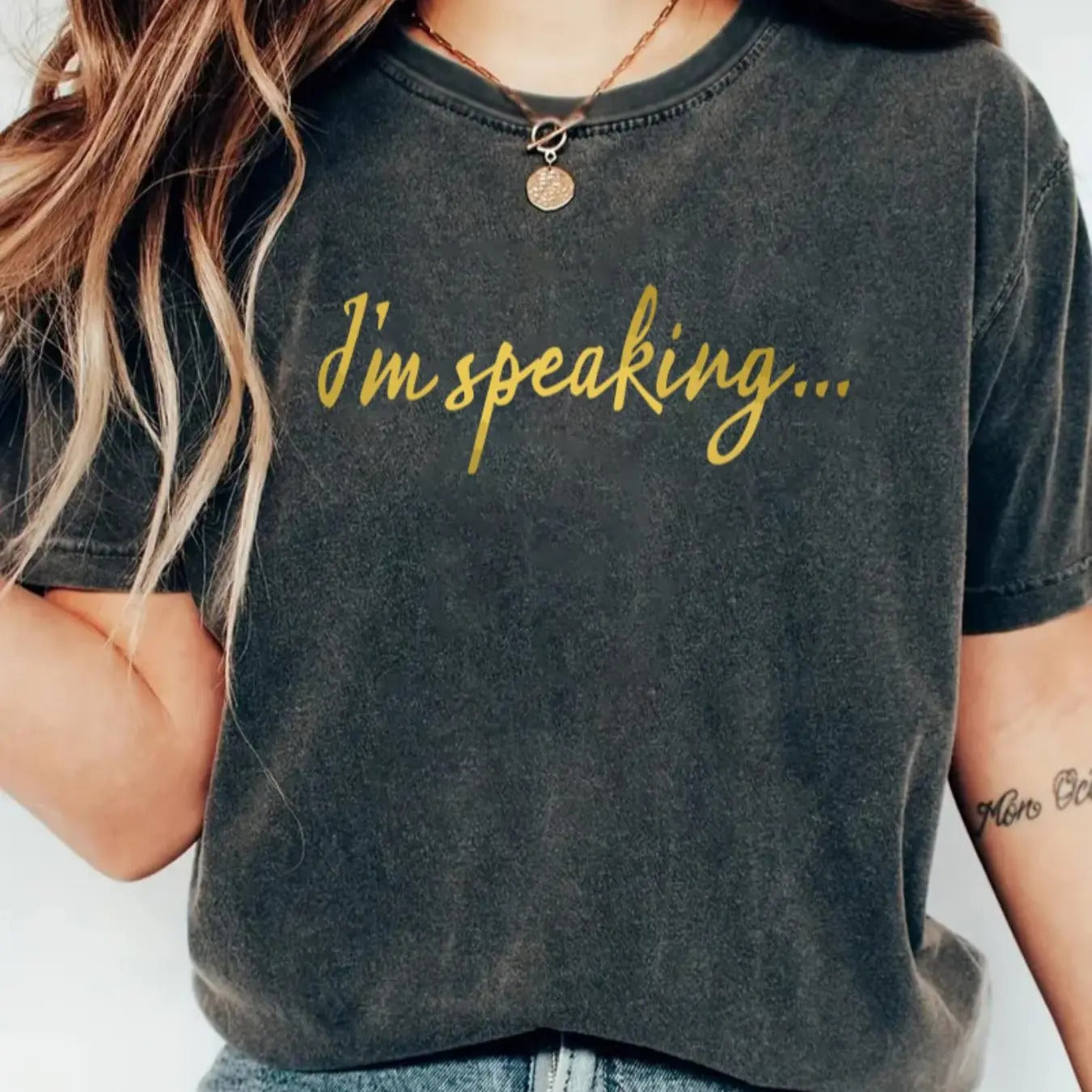 Women's Letter Print Round Neck Tee, Casual Short Sleeve Crew Neck T-shirt for Summer, Fashion Women's Top for Daily Wear...