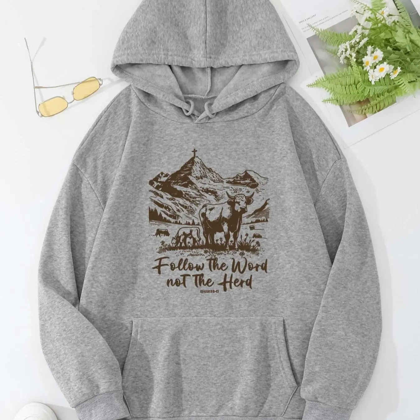 Women's Mountain & Letter Print Drop Shoulder Hoodie, Fashion Casual Drawstring Pocket Hooded Sweatshirt for Daily...