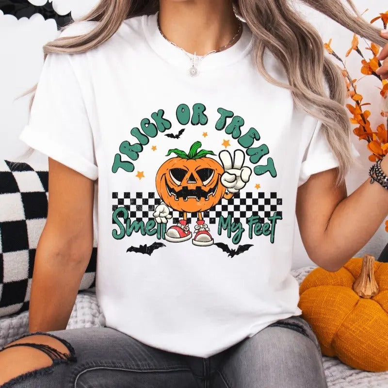 Women's Retro Vintage Trick or Treat Graphic T-Shirt, Short Sleeve Casual Cotton Shirt