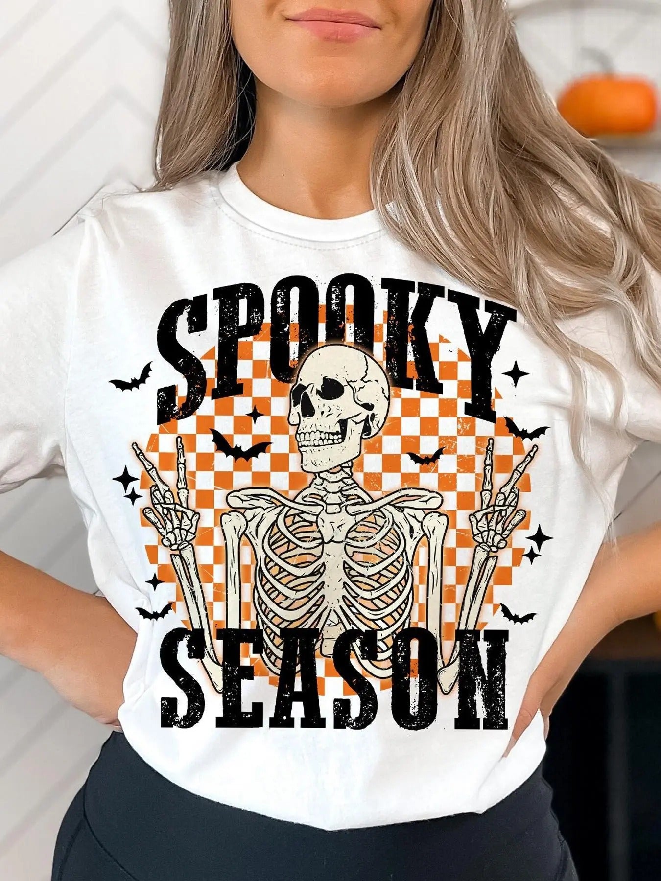 Women's Skeleton & Letter Print Round Neck Graphic Tee, Trendy Casual Short Sleeve T-shirt for Daily Wear, Ladies Summer...