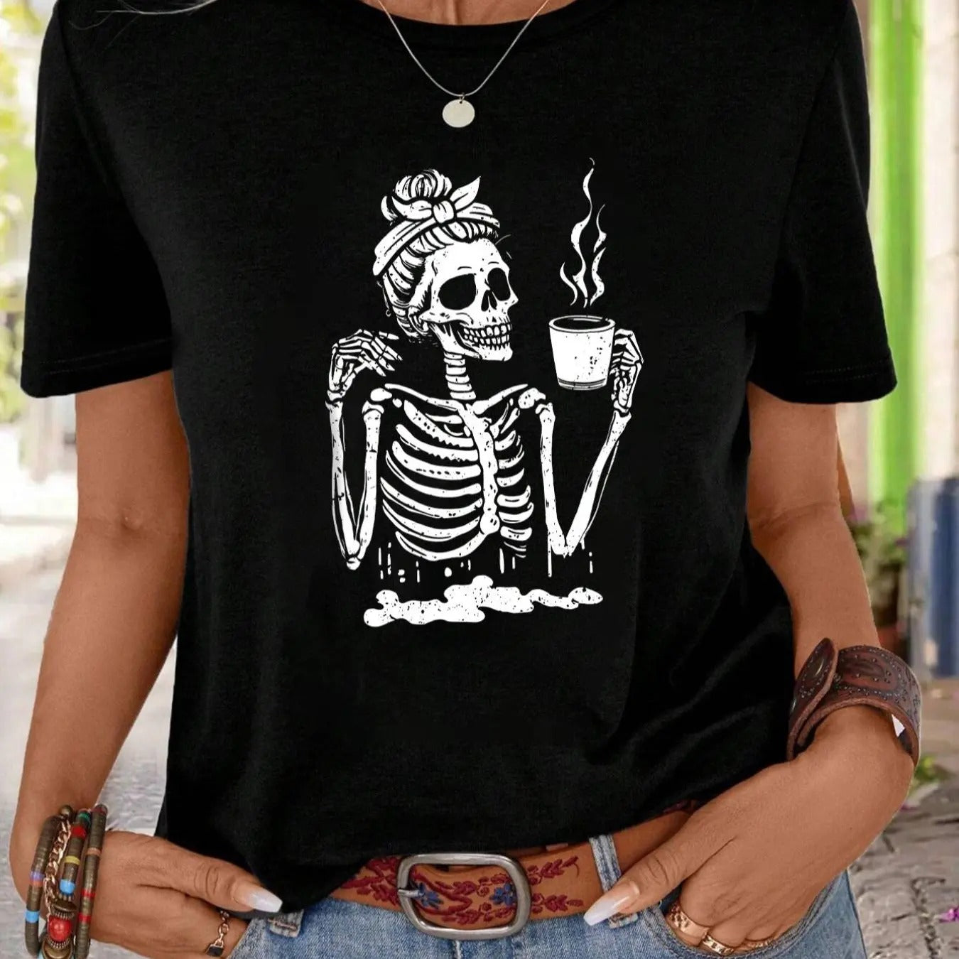 Women's Skeleton Print Round Neck Tee, Fashion Casual Short Sleeve Crew Neck T-shirt for Daily Holiday Vacation Outdoor...