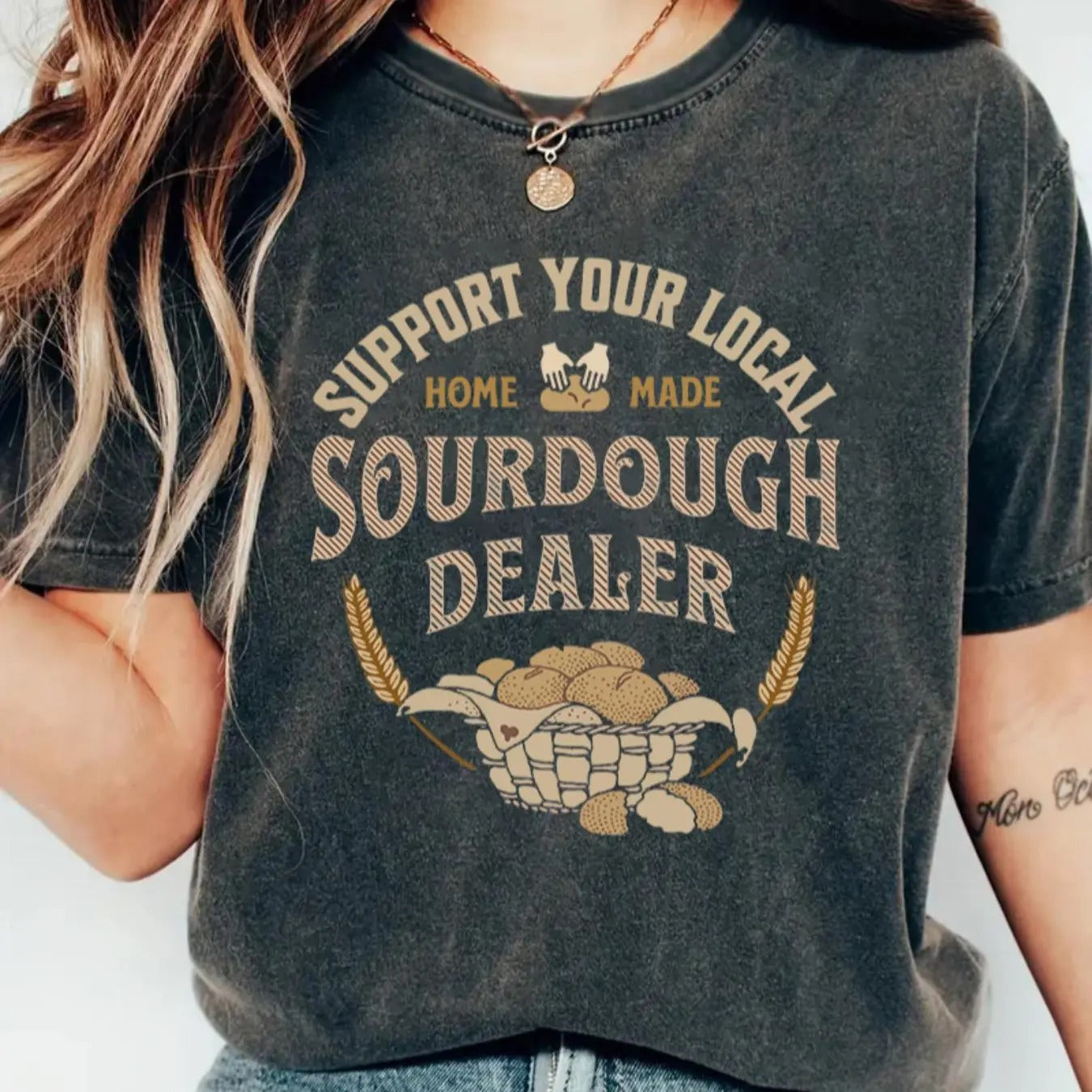 Women's Sourdough & Letter Print Round Neck Tee, Casual Short Sleeve T-shirt for Daily Wear, Ladies Clothes for All...