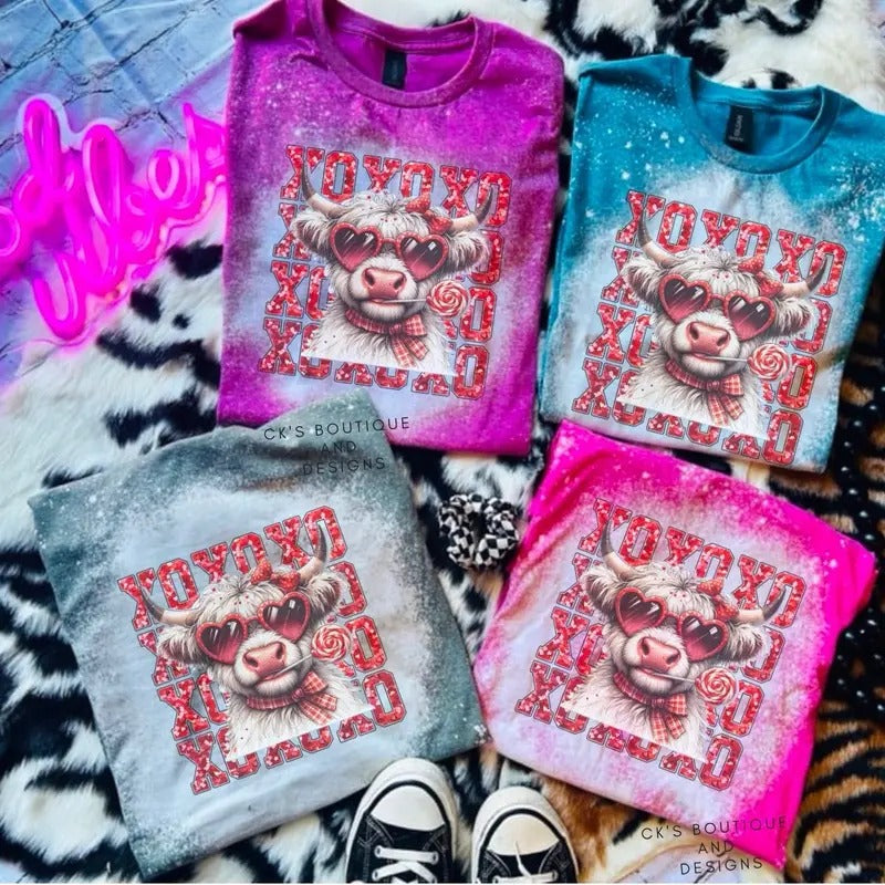 XOXO Highland Cow Bleached Shirt - Ash Grey - Western Valentines Day Hoodie, Sweatshirt | UrbanDripWear.com