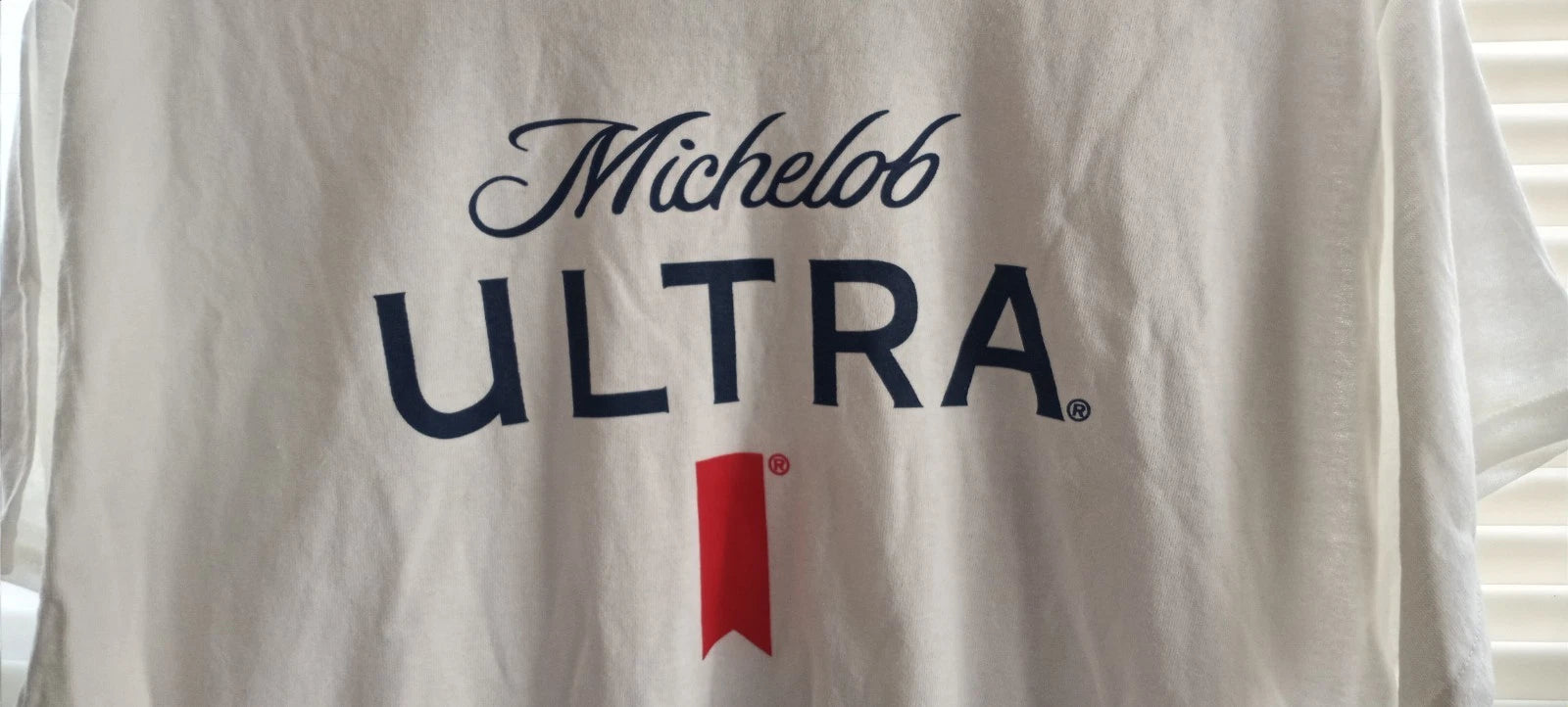 Men's Short Sleeve Lightweight Michelob Ultra T-Shirt Size L