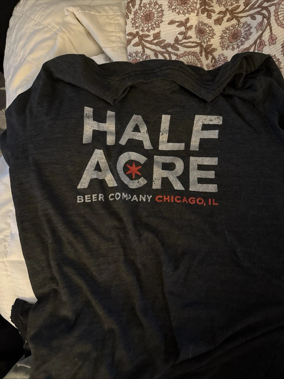 VINTAGE Chicago HALF ACRE BEER COMPANY shirt - super soft!