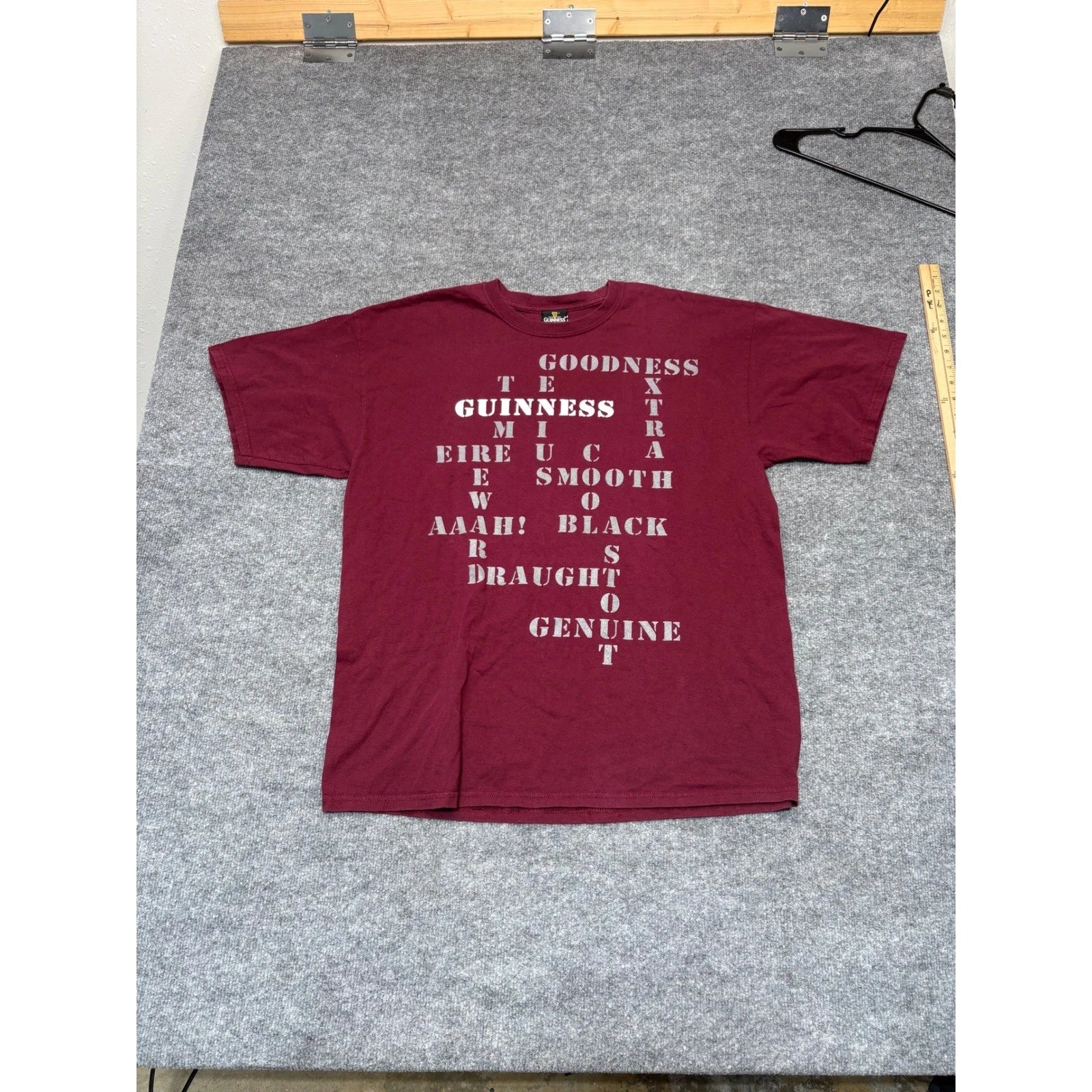 Guinness Beer T-Shirt Mens XL Maroon Burgundy Goodness Graphic Tee Cotton