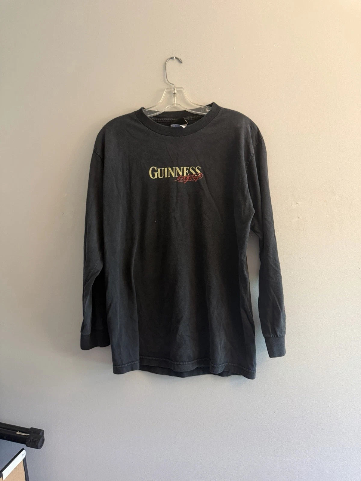 Official Guinness Merchandise Long Sleeve Black Sz Medium Graphic Men’s ￼