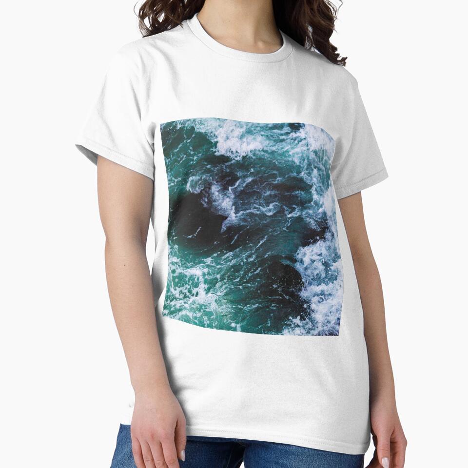 Ocean Waves by JessyDesigns