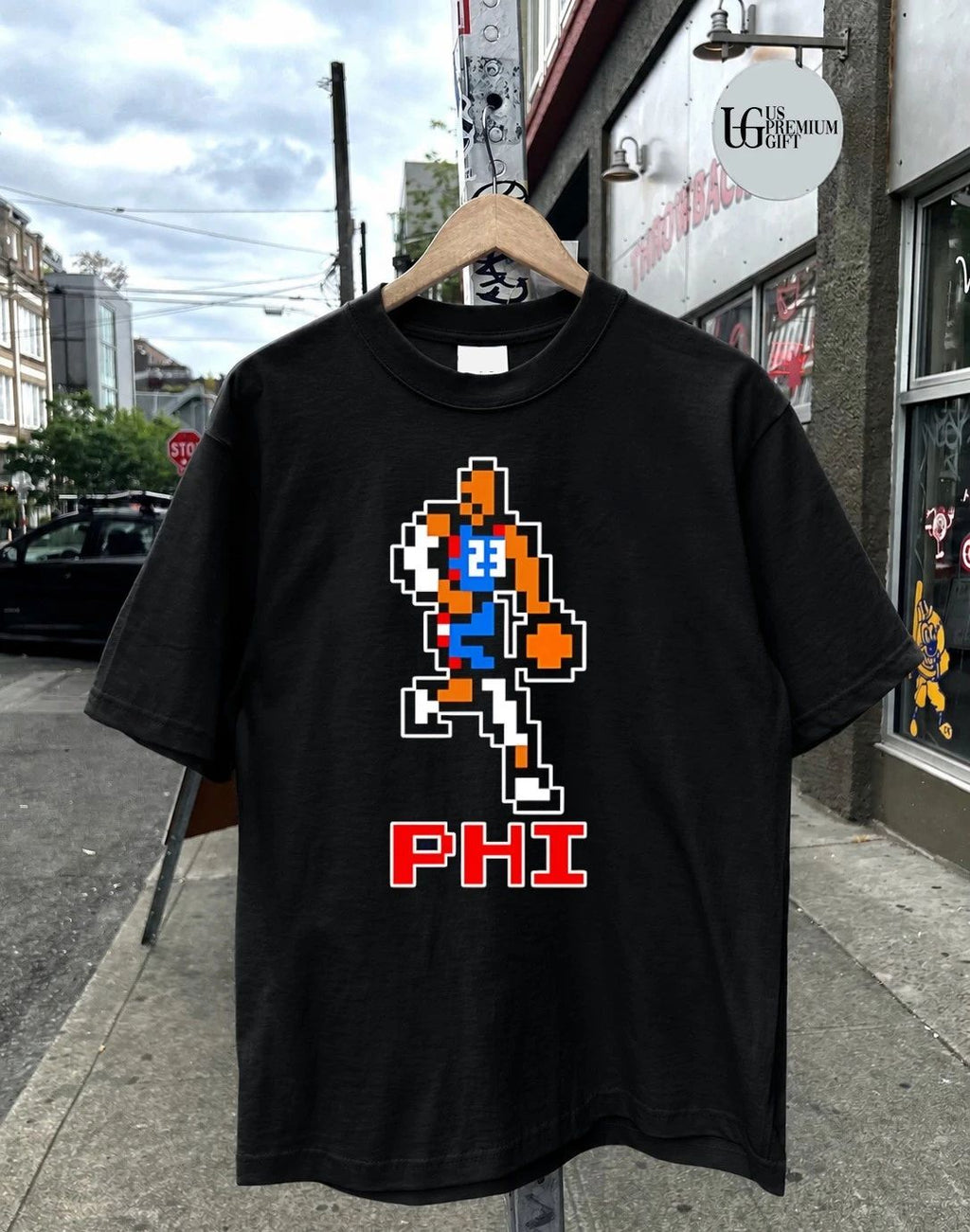 Philadelphia 76ers Phi 8 Bit Pixel art basketball player dribbling shirt
