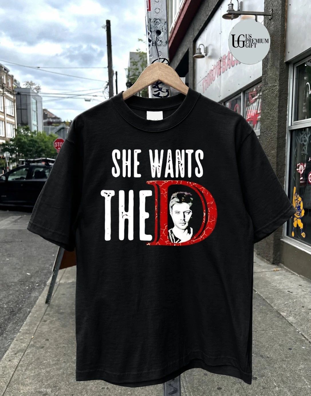 She Wants Thed shirt
