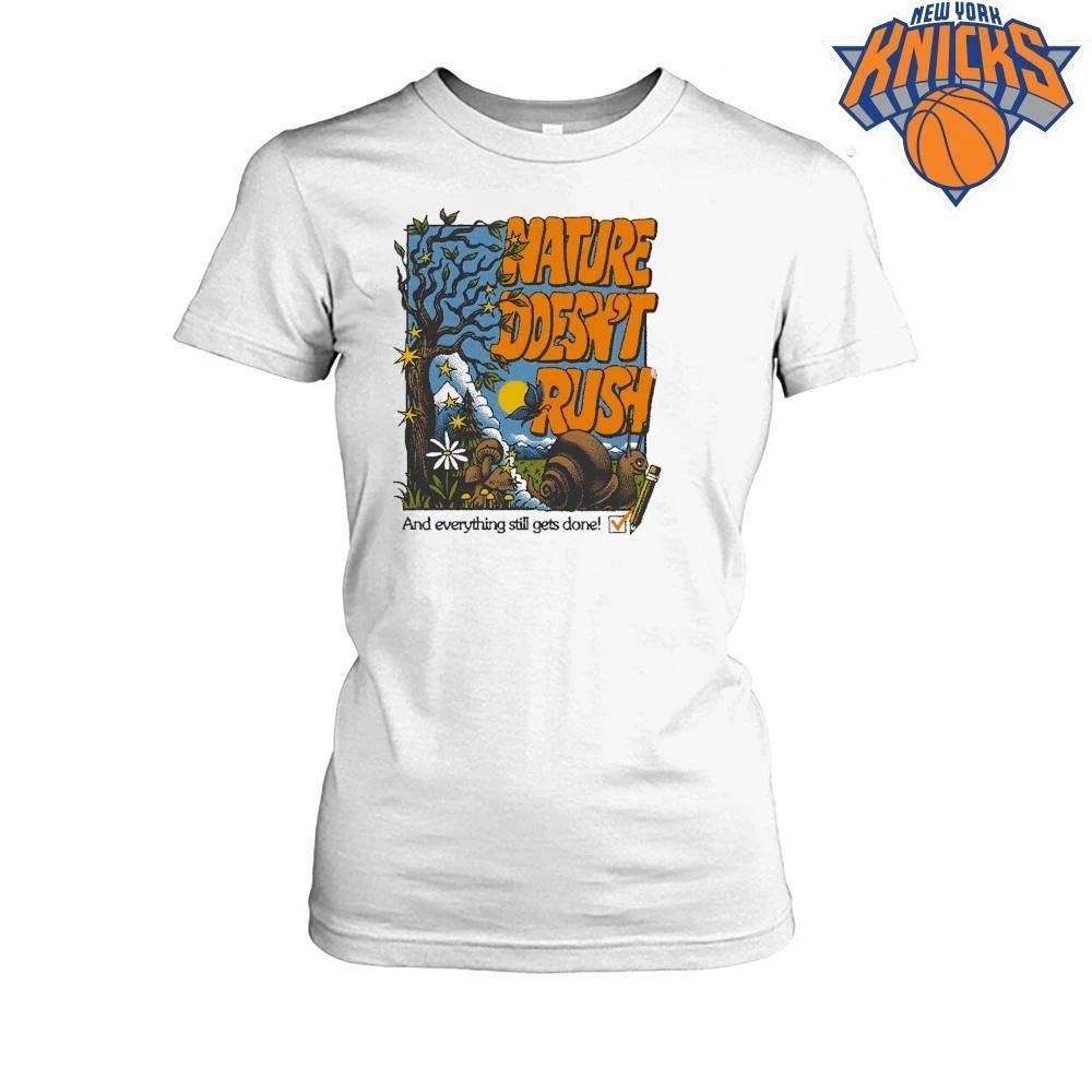 Retro Nature Doesnt Rush Snail Vintage Aesthetic Psychedelic Cottagecore Quote Graphic Shirt
