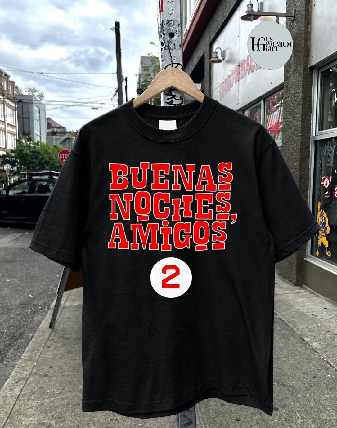 Buenas Noches Amigos Luis Robert Jr No 2 Boston Red Sox baseball shirt